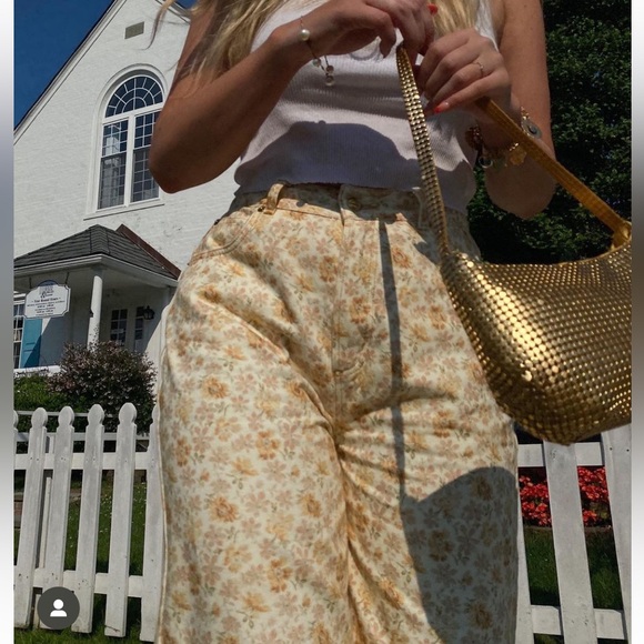 ISO!! 30 or 31. Any print on those. - Picture 8 of 11